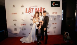 Gia đình 5 người Lý Hải hạnh phúc ra mắt phim 10 tỉ